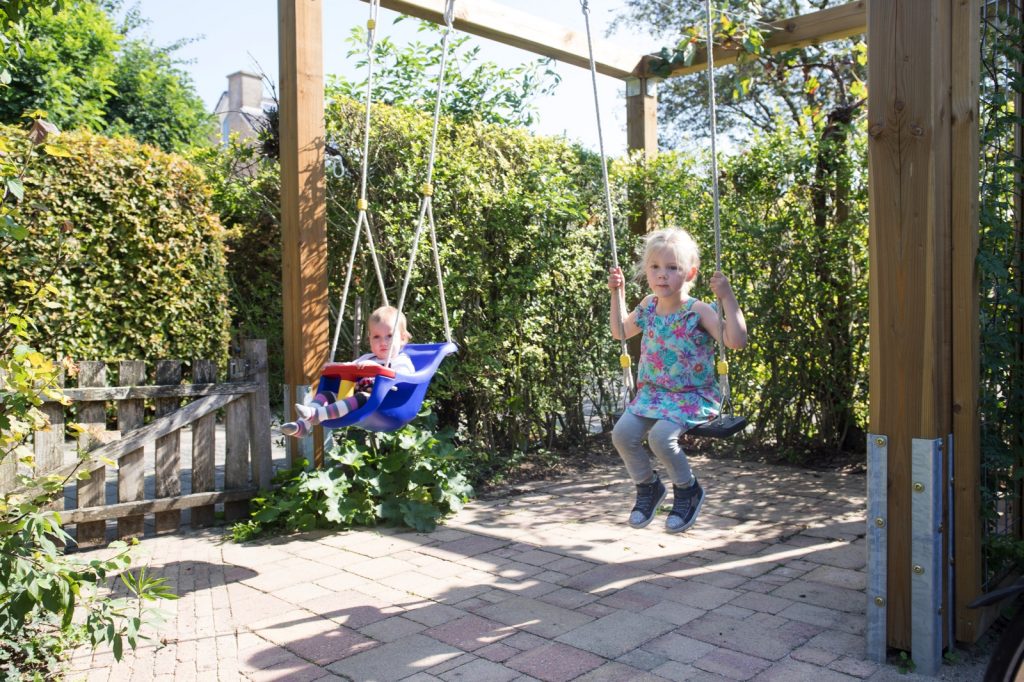 Onwijs Pergola schommel ModernPlay | Van Ee Buitenspeelgoed OO-18